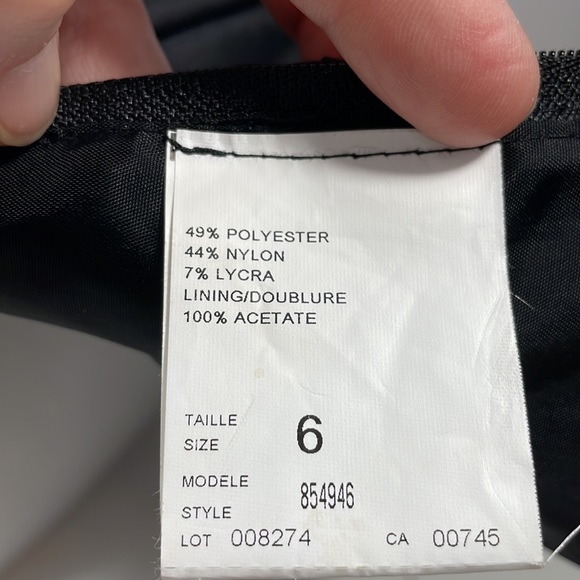 Lily Simon Black Ruched Top, Sleeveless, Size 6 - Picture 14 of 15